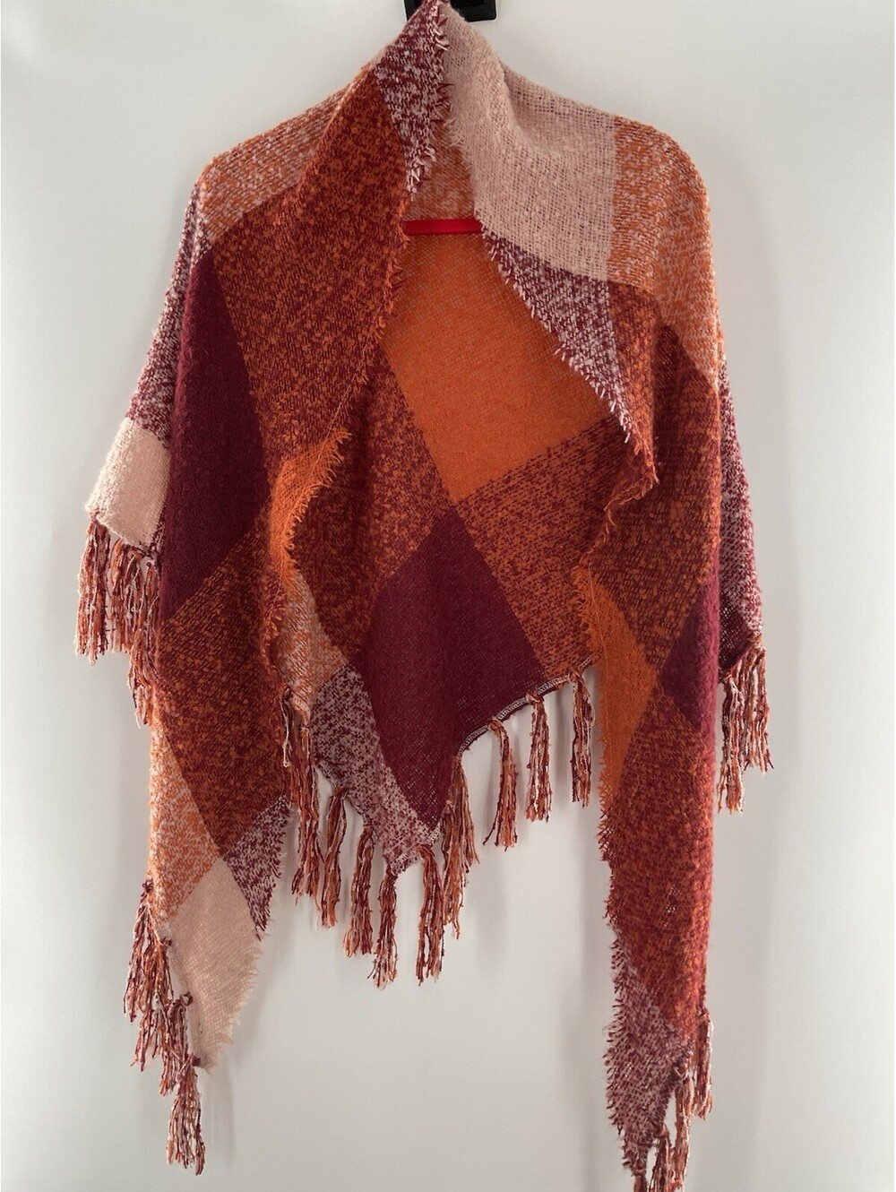 Fred Meyer Women’s scarf burgundy and orange and beige 072
